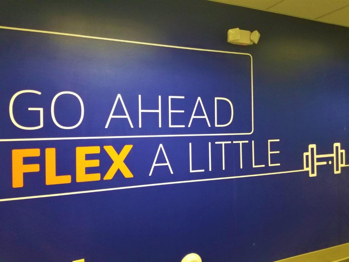 Holiday Inn Express Apex - Raleigh By Ihg Eksteriør billede