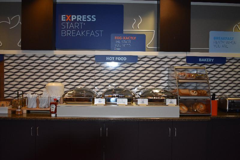 Holiday Inn Express Apex - Raleigh By Ihg Eksteriør billede